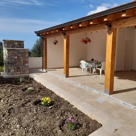 Holiday home Casa Vittoria